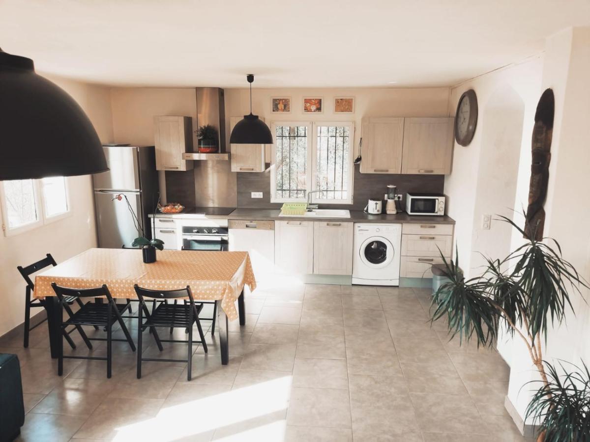 Bas De Villa. Cote D'Azur, A 20 Kms De Nice Contes  Buitenkant foto